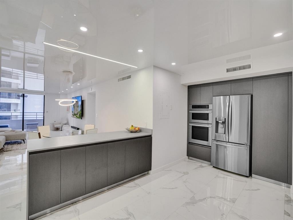 2500 Parkview Drive - Photo 4