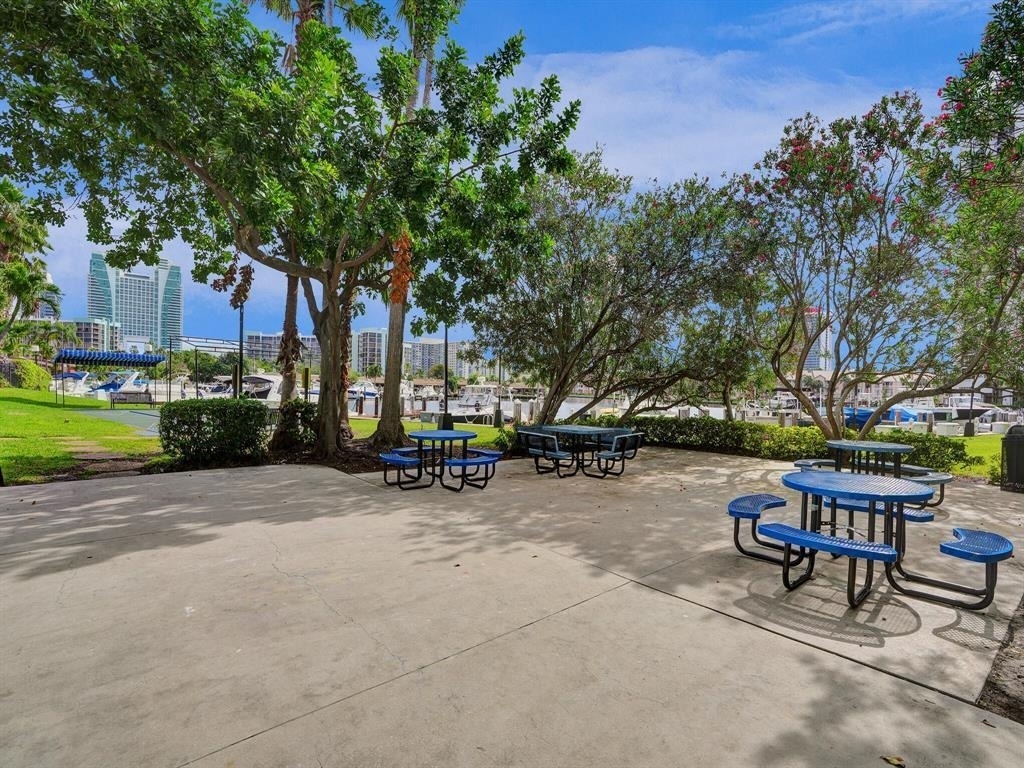 2500 Parkview Drive - Photo 39