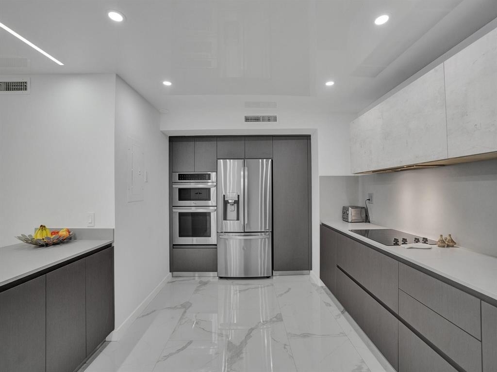 2500 Parkview Drive - Photo 3