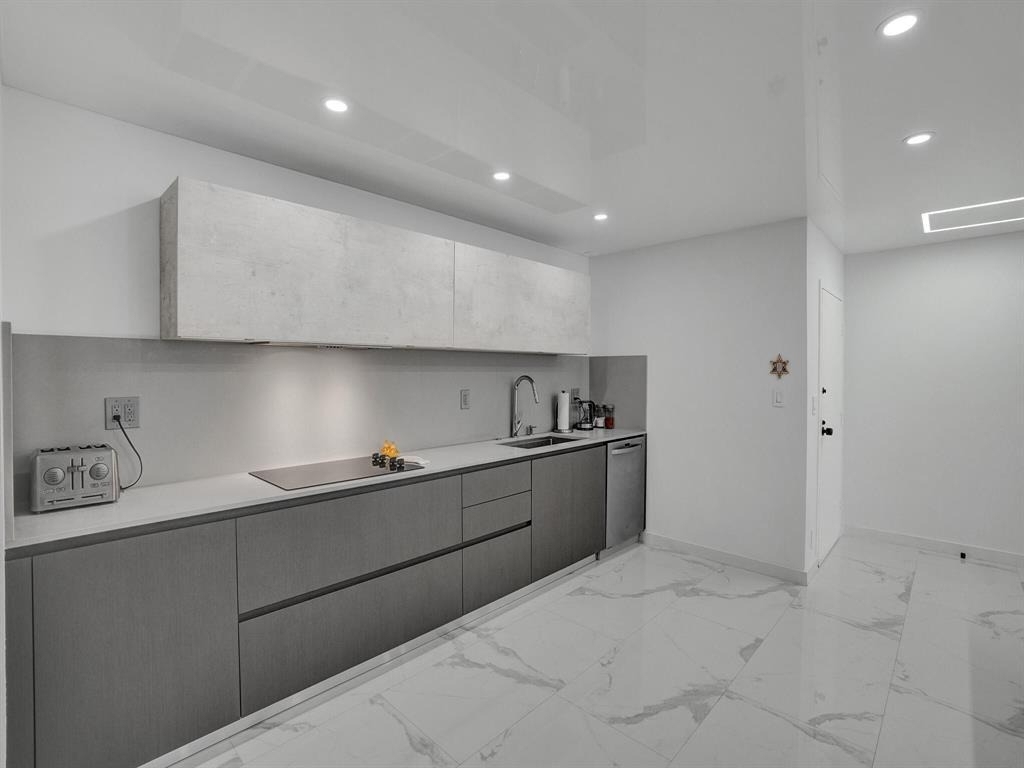 2500 Parkview Drive - Photo 6