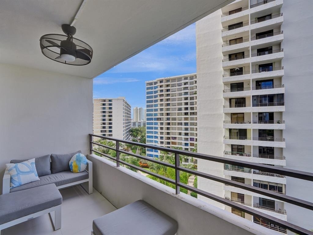 2500 Parkview Drive - Photo 12