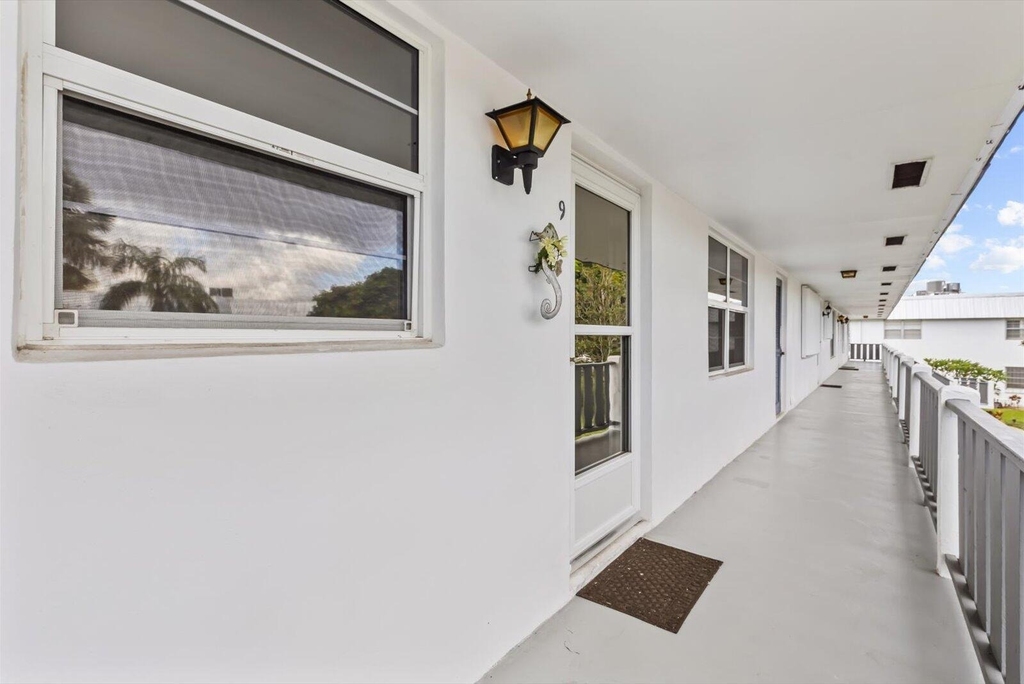 2929 Se Ocean Boulevard - Photo 0