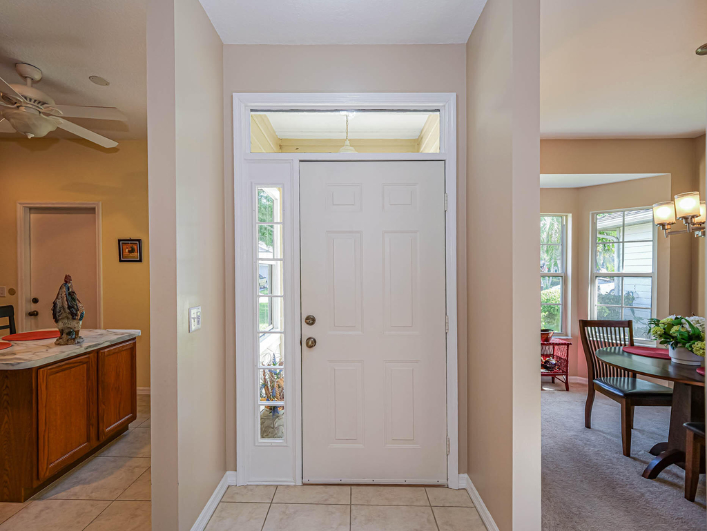335 Hawthorne Lane - Photo 1