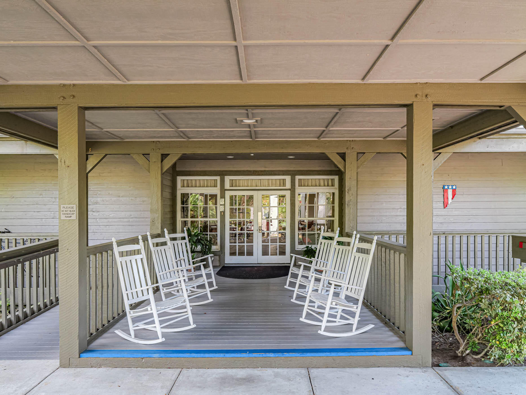 335 Hawthorne Lane - Photo 28
