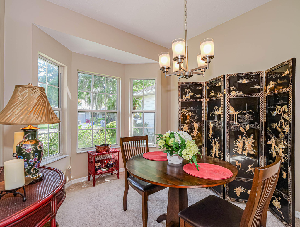 335 Hawthorne Lane - Photo 13