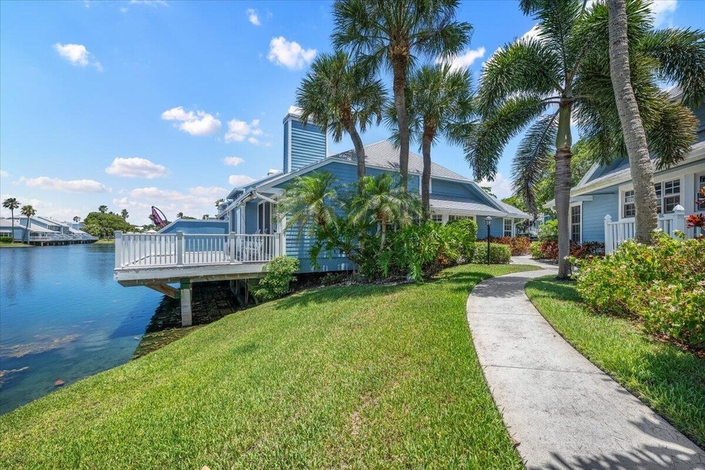 621 Ocean Dunes Circle - Photo 3