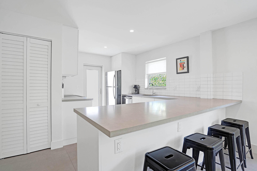 625 Ne 13th Avenue - Photo 10