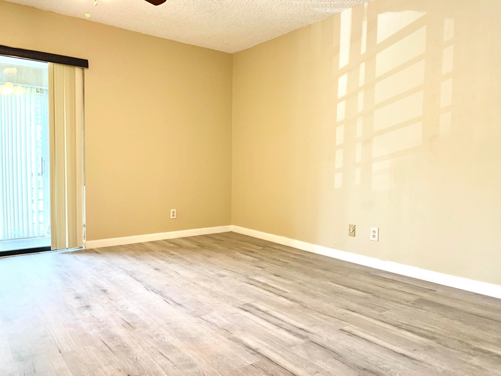 2312 S Cypress Bend Drive - Photo 36