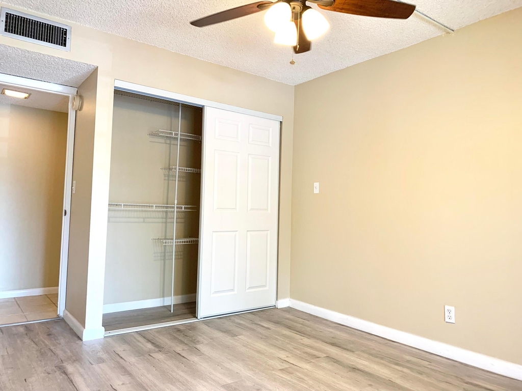2312 S Cypress Bend Drive - Photo 31