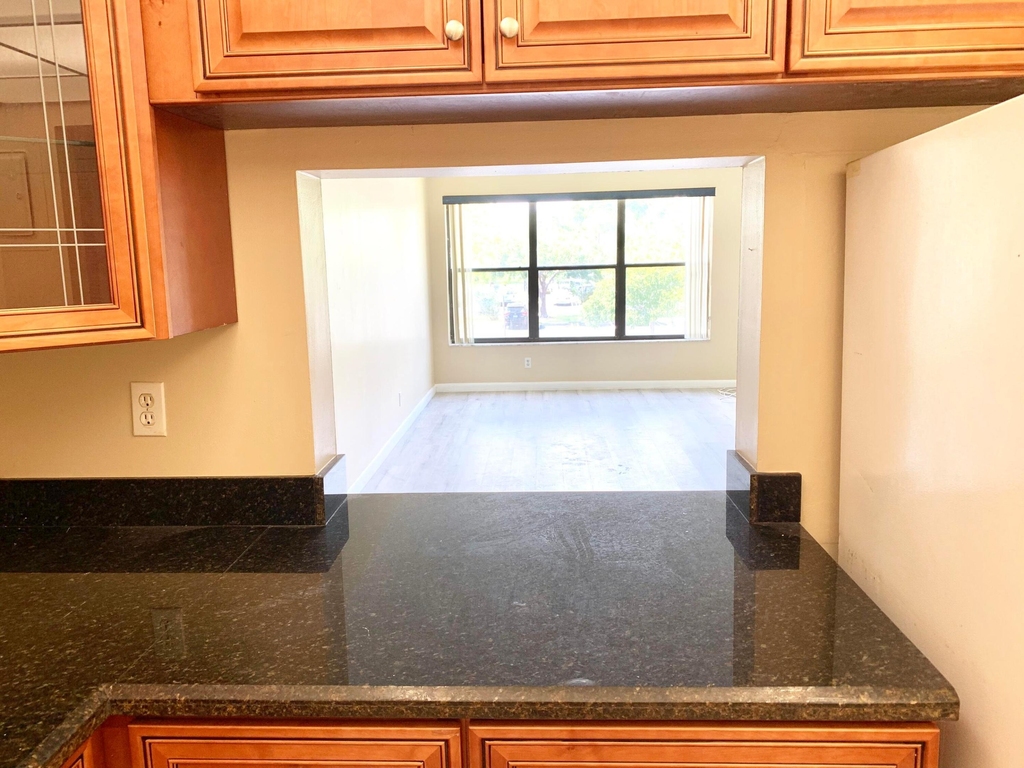 2312 S Cypress Bend Drive - Photo 7