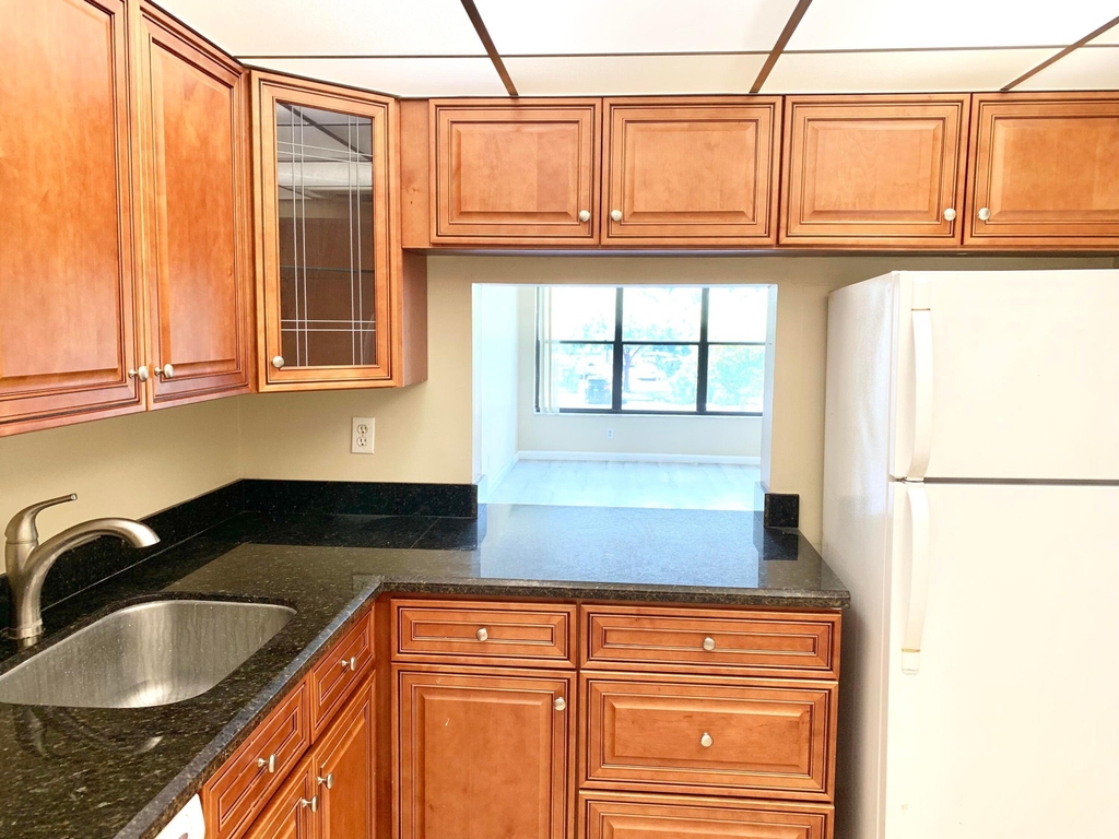 2312 S Cypress Bend Drive - Photo 2