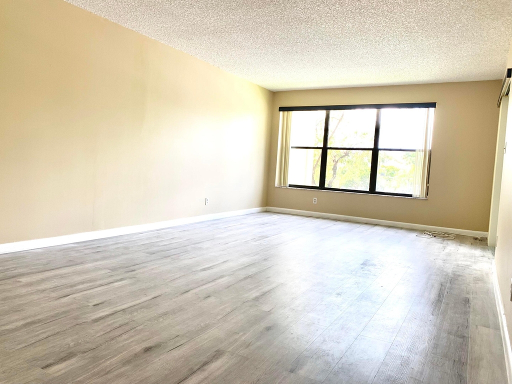 2312 S Cypress Bend Drive - Photo 13