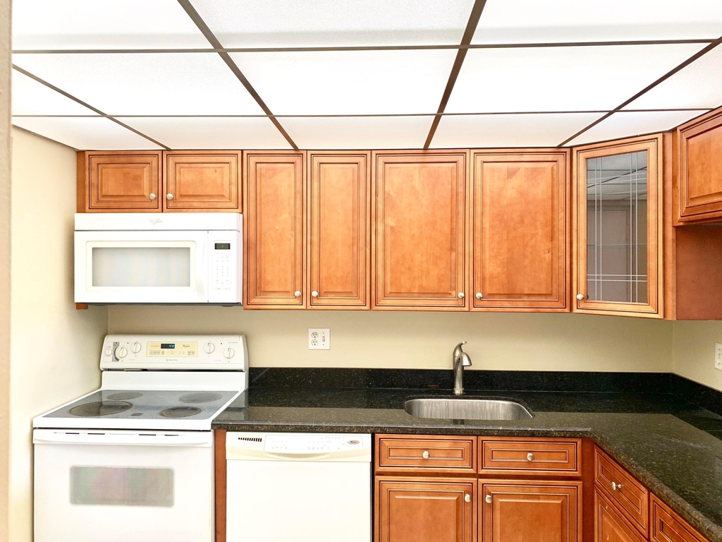 2312 S Cypress Bend Drive - Photo 5