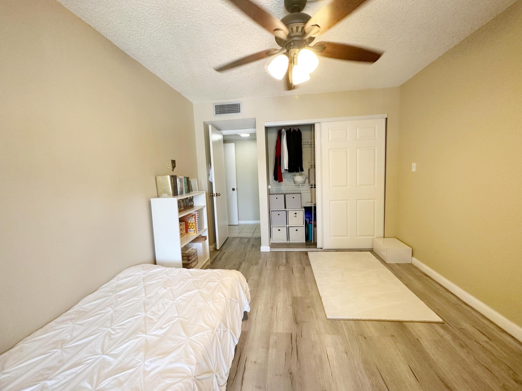 2312 S Cypress Bend Drive - Photo 33