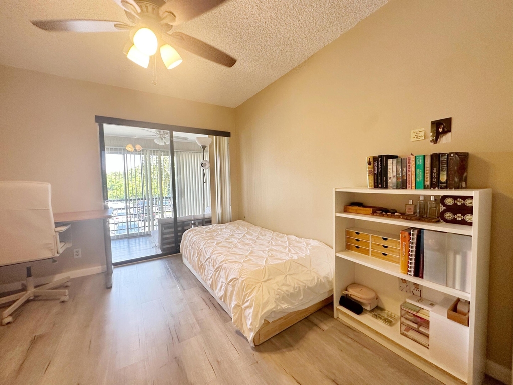 2312 S Cypress Bend Drive - Photo 32