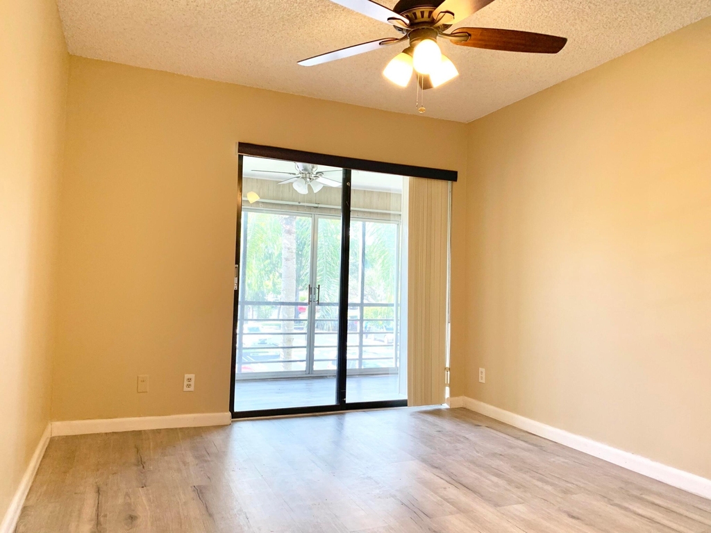 2312 S Cypress Bend Drive - Photo 29