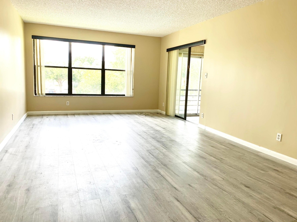 2312 S Cypress Bend Drive - Photo 12