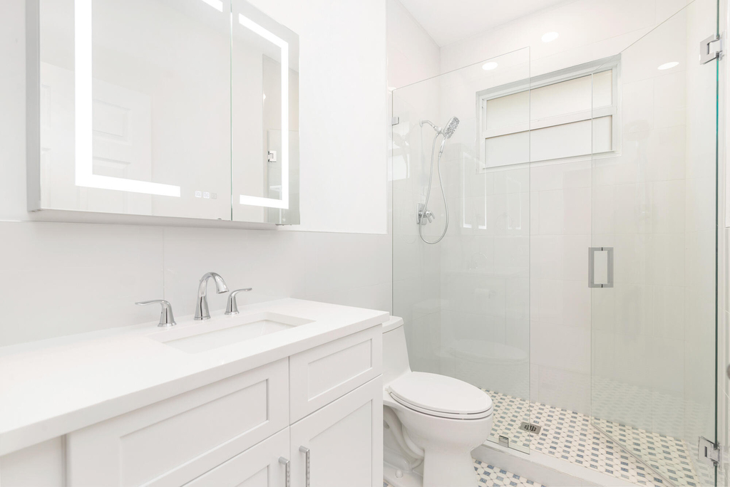3317 Embassy Drive - Photo 20