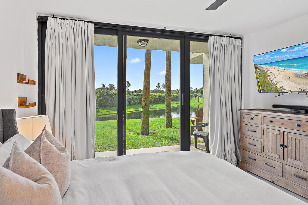101 S Seas Drive - Photo 15