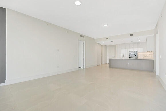 220 Lake Shore Drive - Photo 5