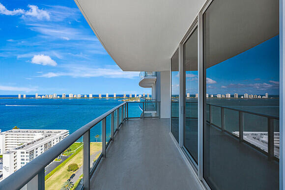 220 Lake Shore Drive - Photo 13