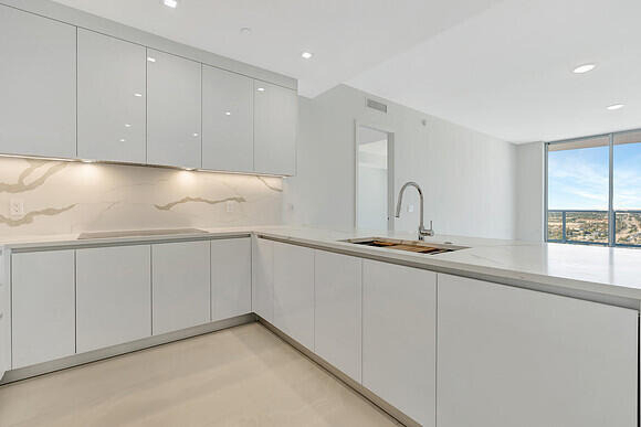 220 Lake Shore Drive - Photo 2