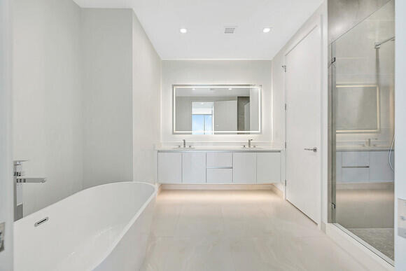 220 Lake Shore Drive - Photo 10