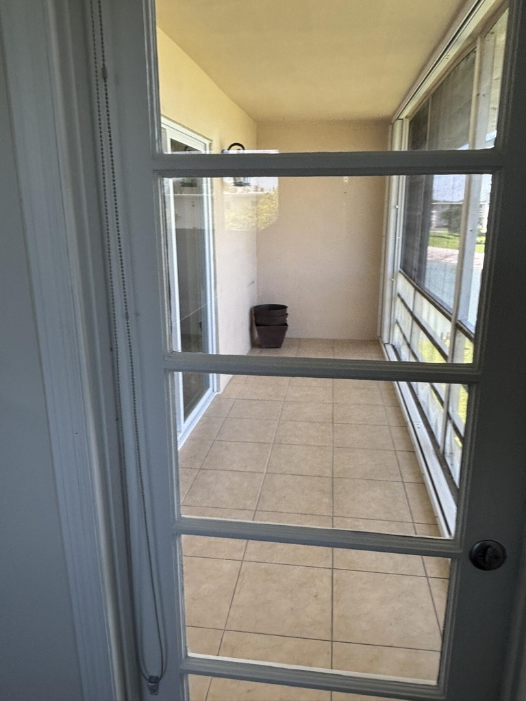 2668 Garden Drive N - Photo 7