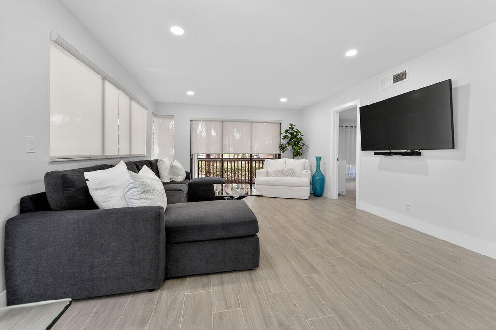 505 Brackenwood Place - Photo 8