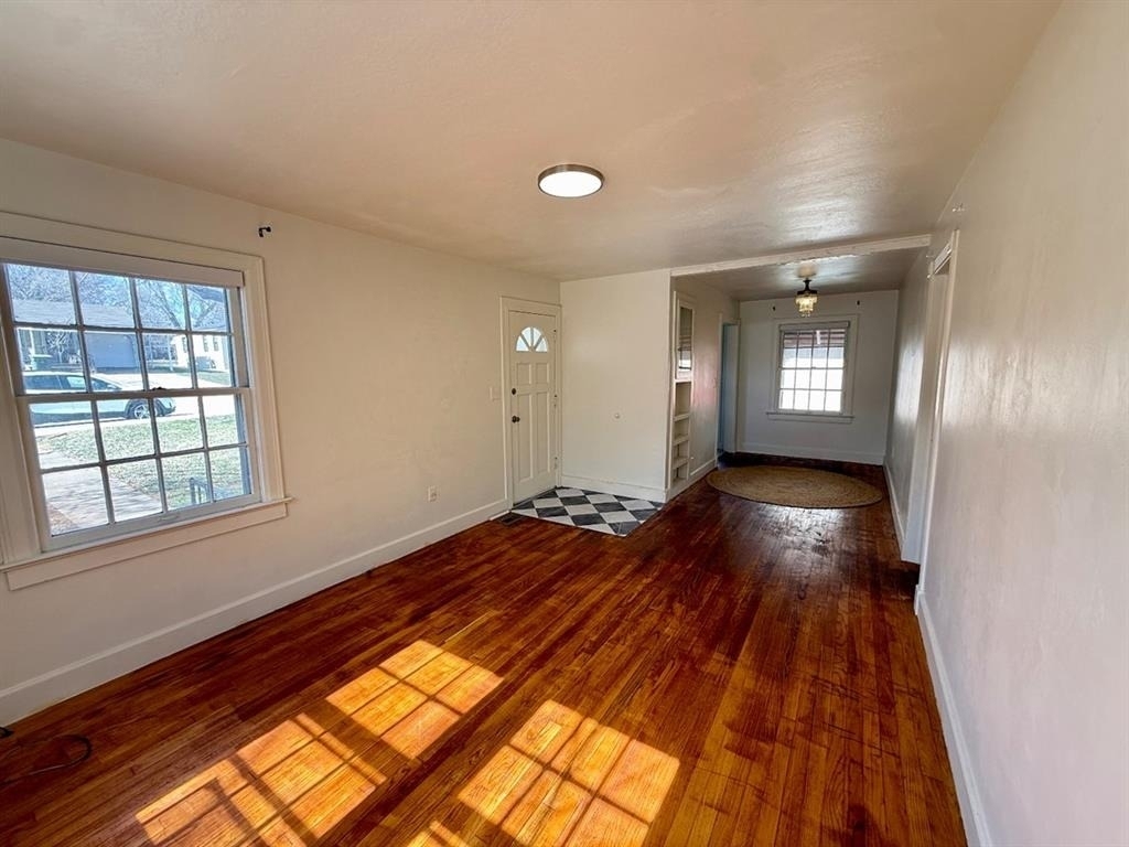730 S Littler Avenue - Photo 3