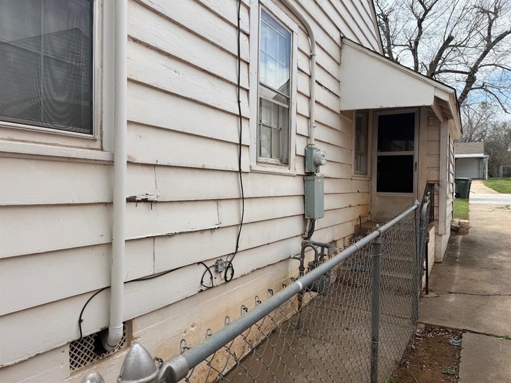 730 S Littler Avenue - Photo 18
