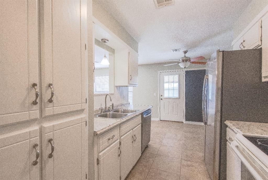 12500 Sw 4th Street - Photo 4