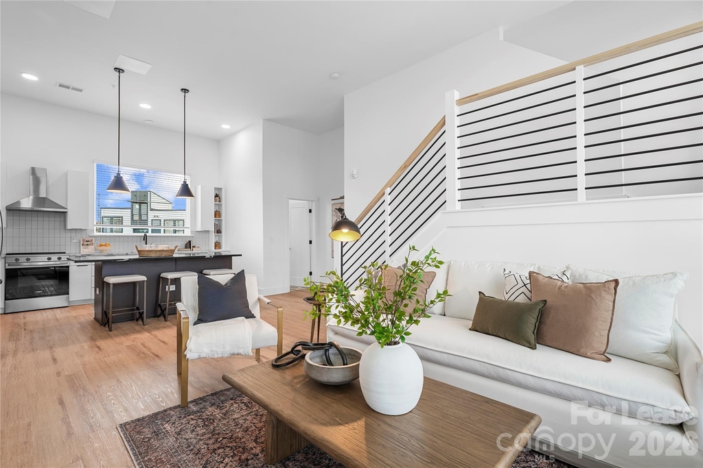 411 Charles Avenue - Photo 23