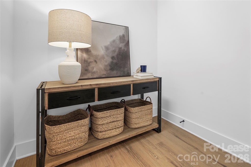411 Charles Avenue - Photo 6