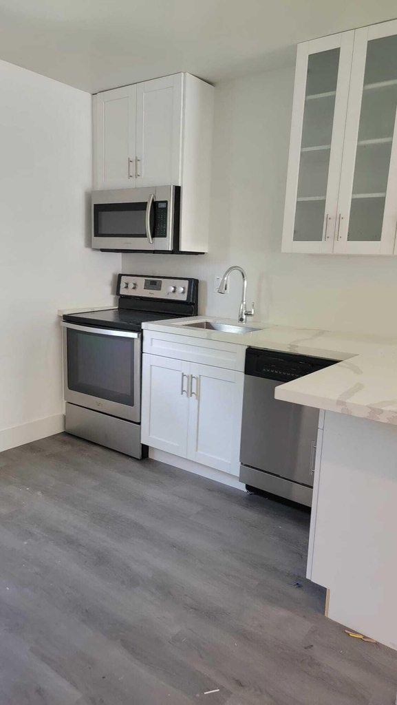 1845 Sherman Street - Photo 3
