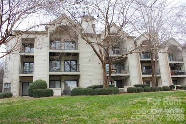 18817 Nautical Drive - Photo 0