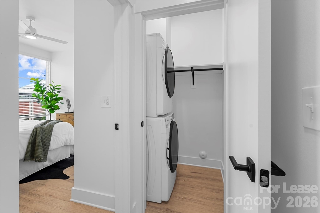 411 Charles Avenue - Photo 19