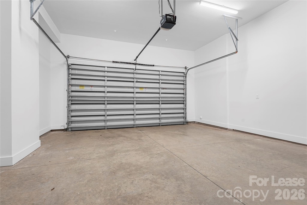 411 Charles Avenue - Photo 9