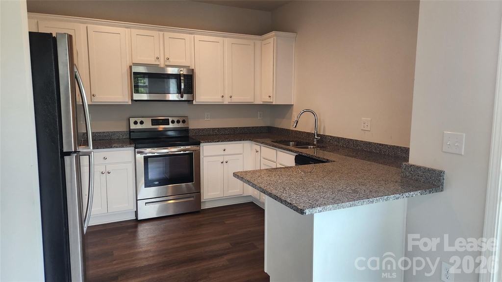 14320 Moss Road - Photo 3