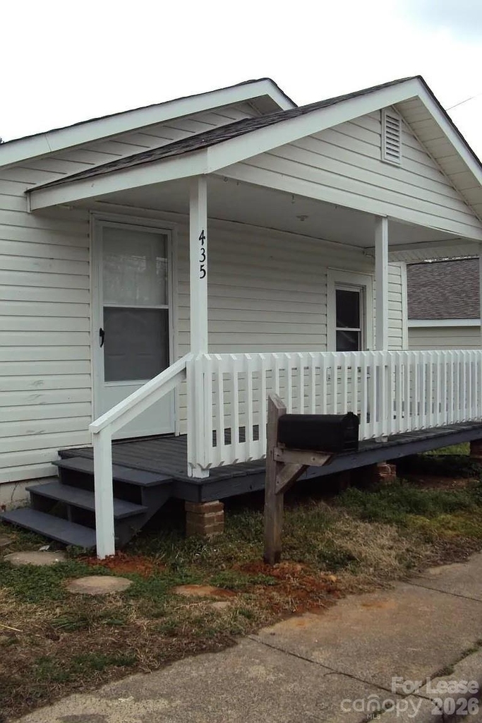 435 Davis Street - Photo 0
