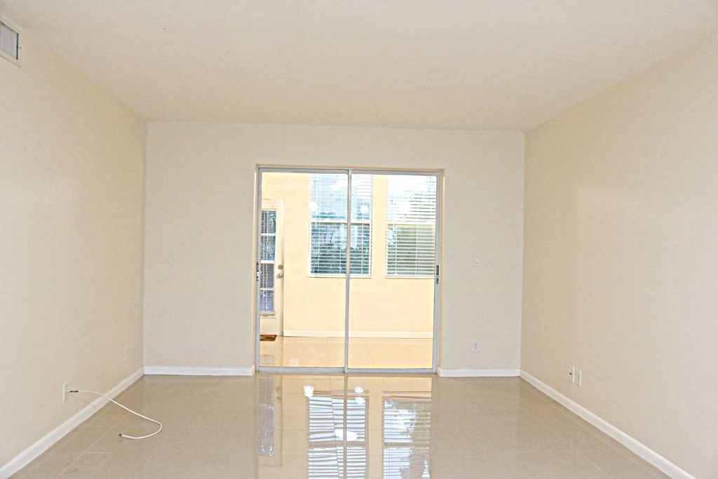 230 Ne 26th Avenue - Photo 16