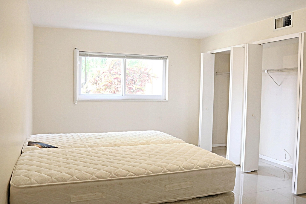 230 Ne 26th Avenue - Photo 6