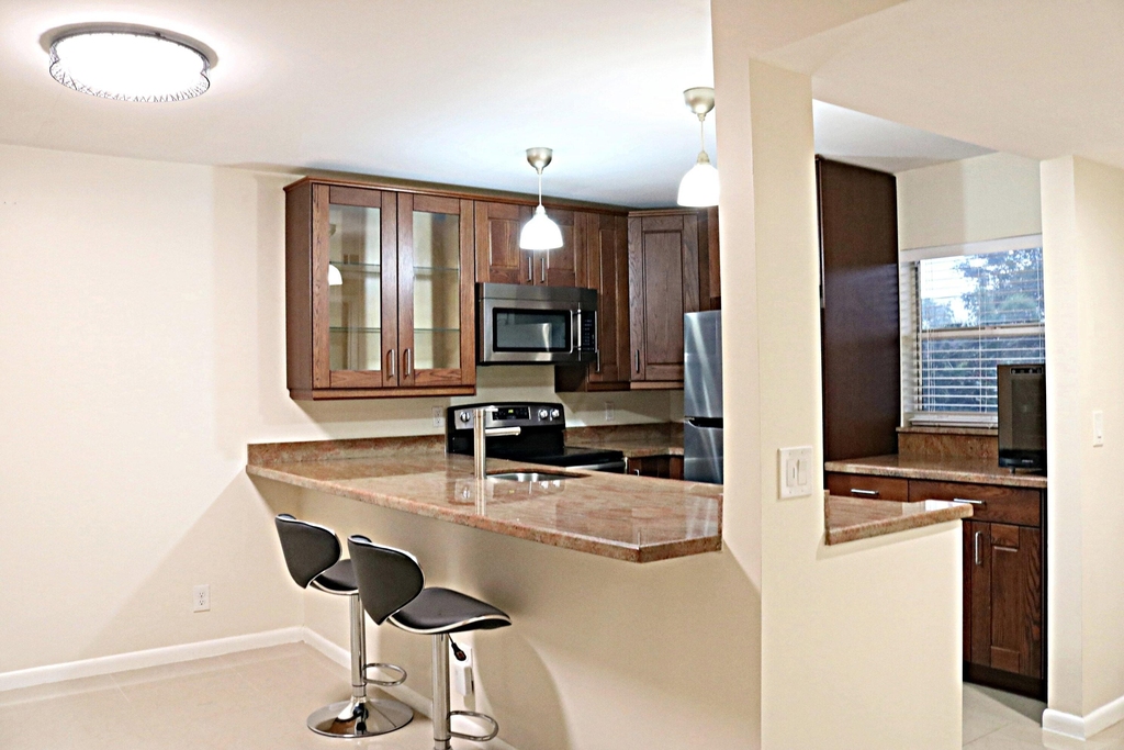 230 Ne 26th Avenue - Photo 12