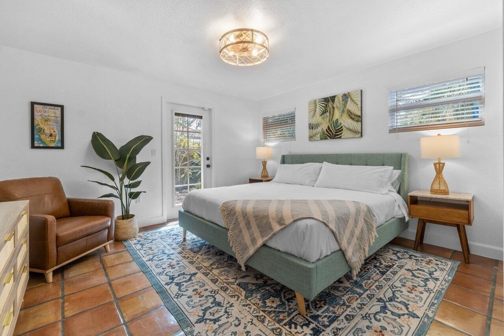1911 Parker Avenue - Photo 2