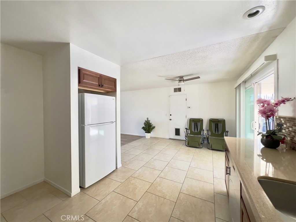1521 W Westmont - Photo 7