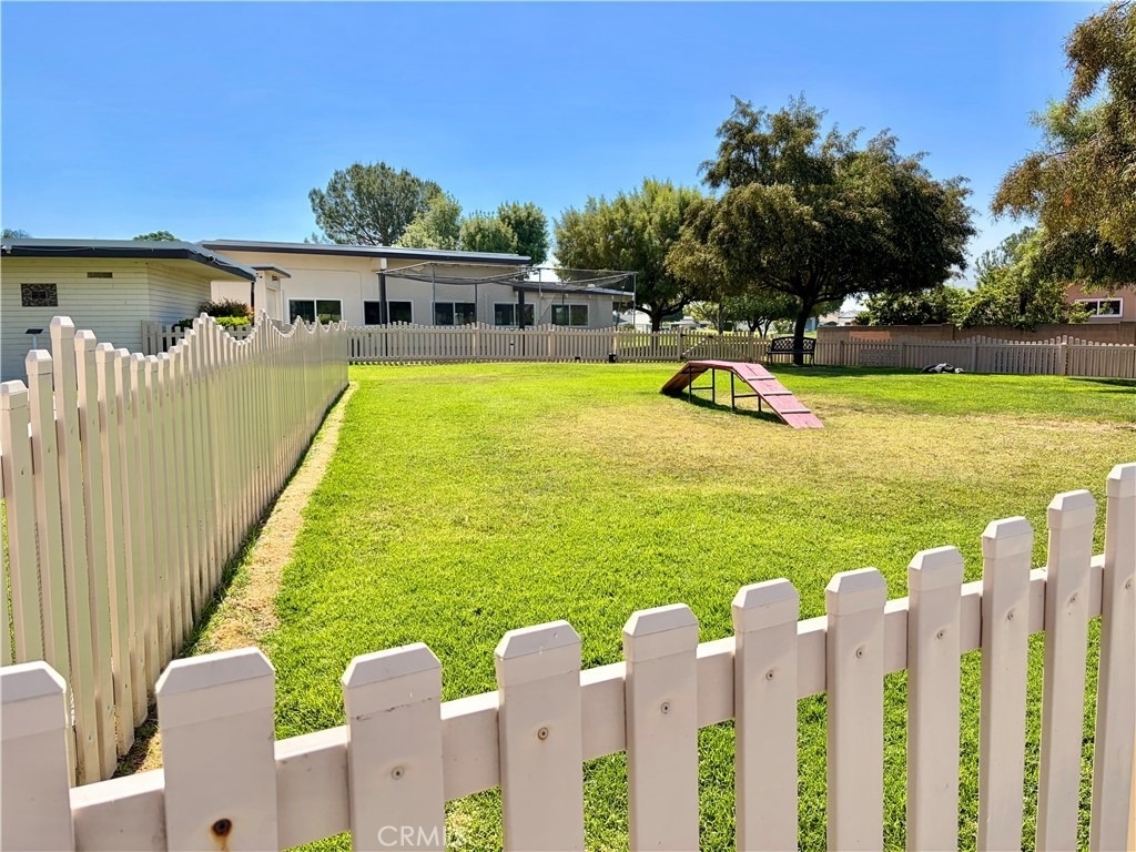 1521 W Westmont - Photo 36