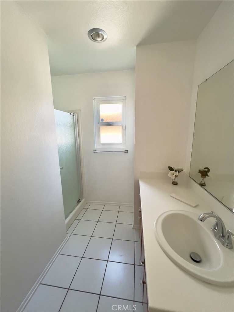 1521 W Westmont - Photo 16