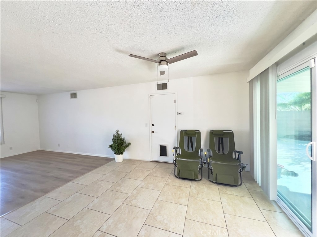 1521 W Westmont - Photo 6