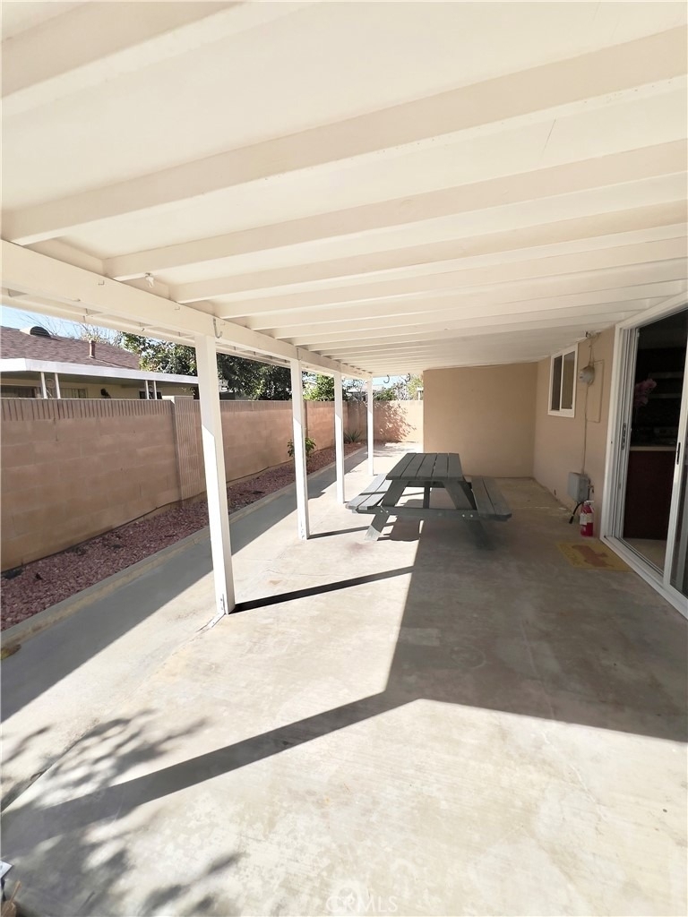 1521 W Westmont - Photo 22