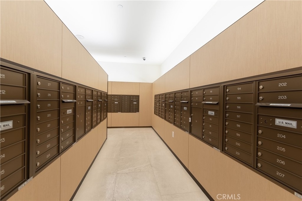 889 Francisco Street - Photo 36